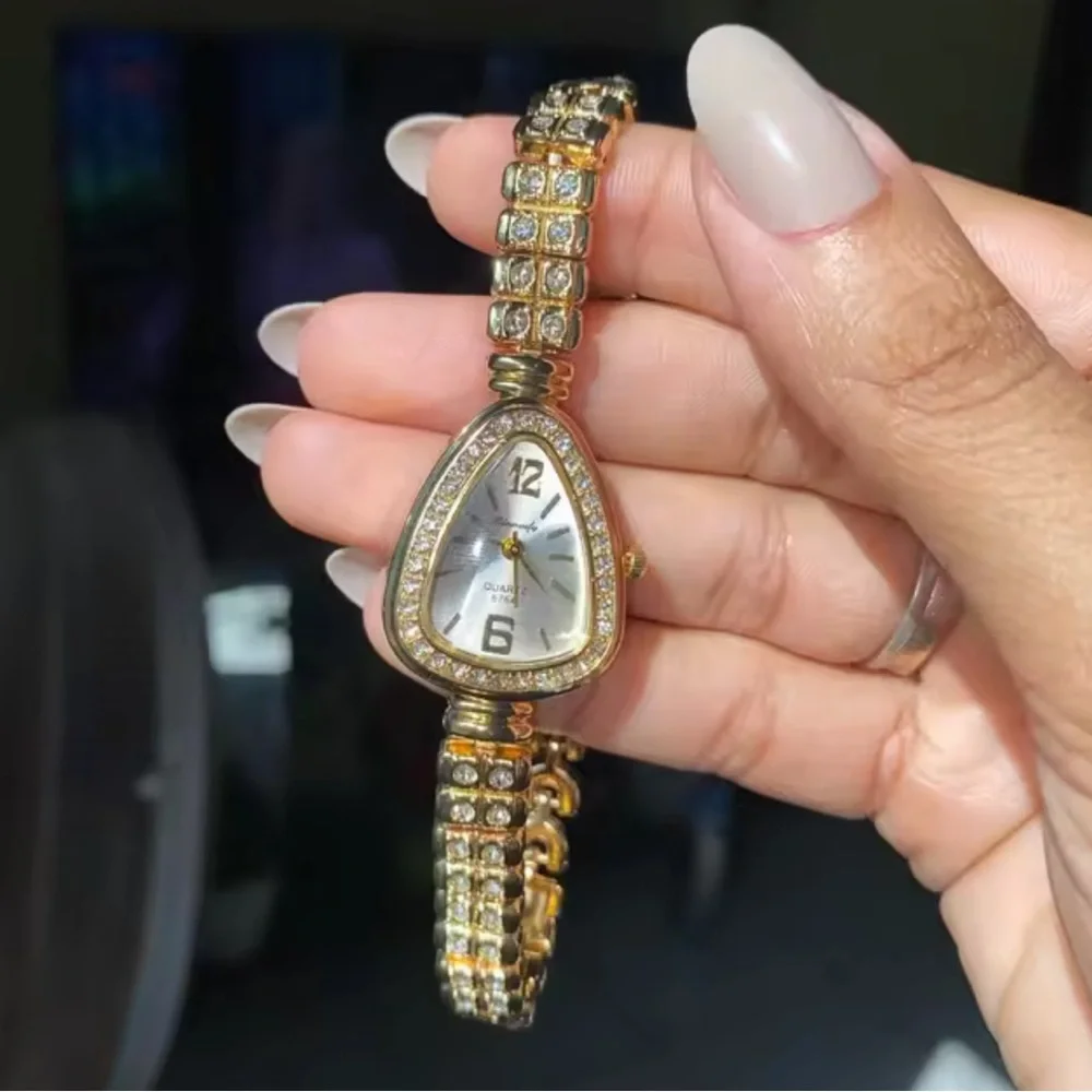 Vintage Gold Rhinestone Watch – Feminine Luxury Timepiece - Picture 8 of 9